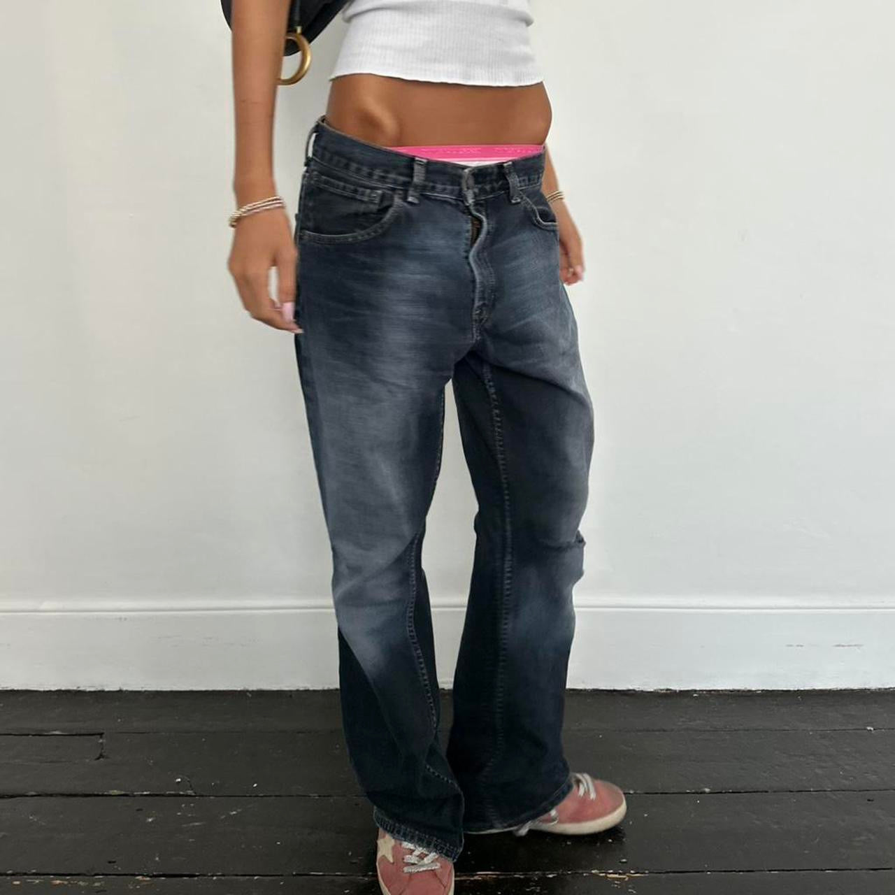 Vintage 90’s Levi’s relaxed fit jeans
