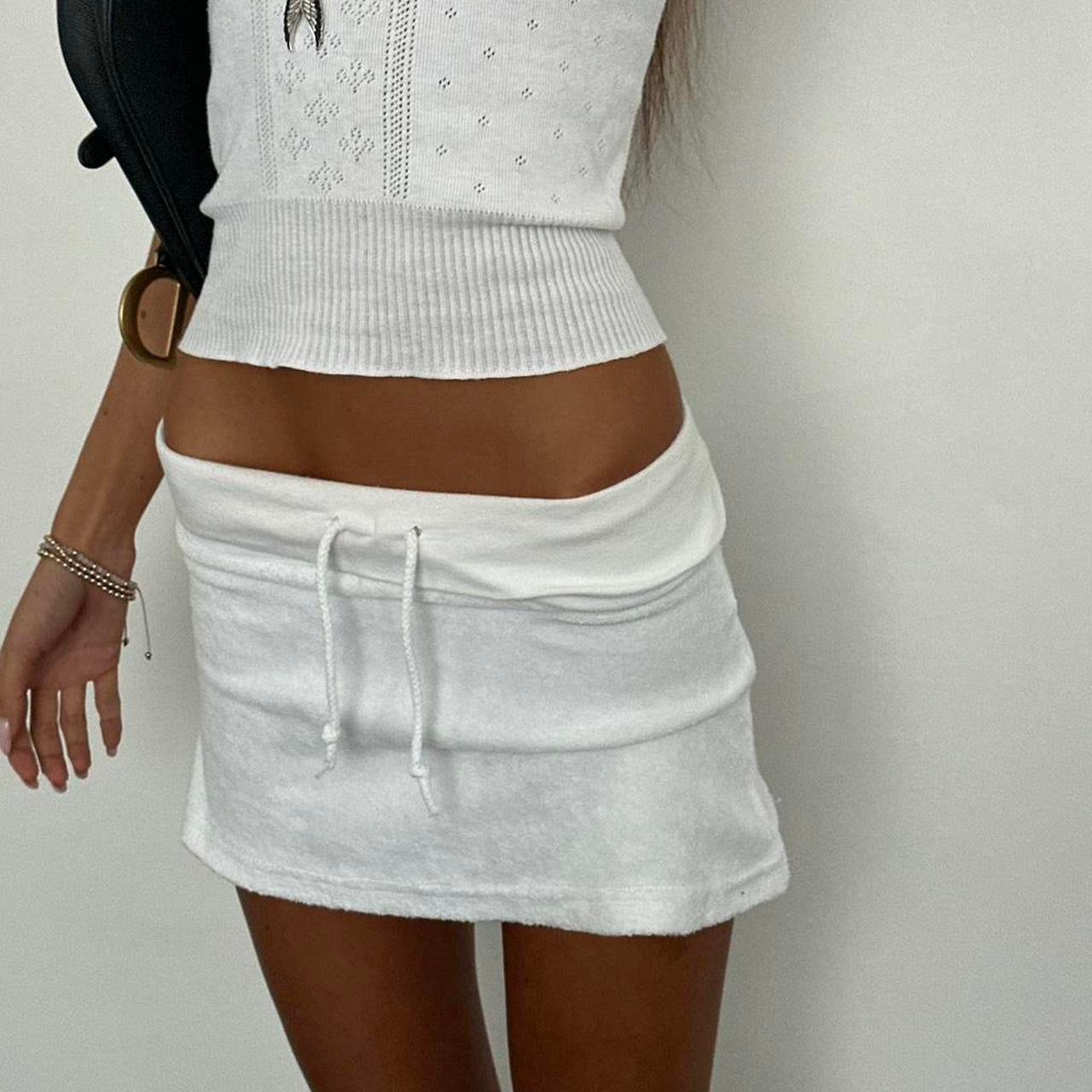 Vintage 2000’s white mini skirt