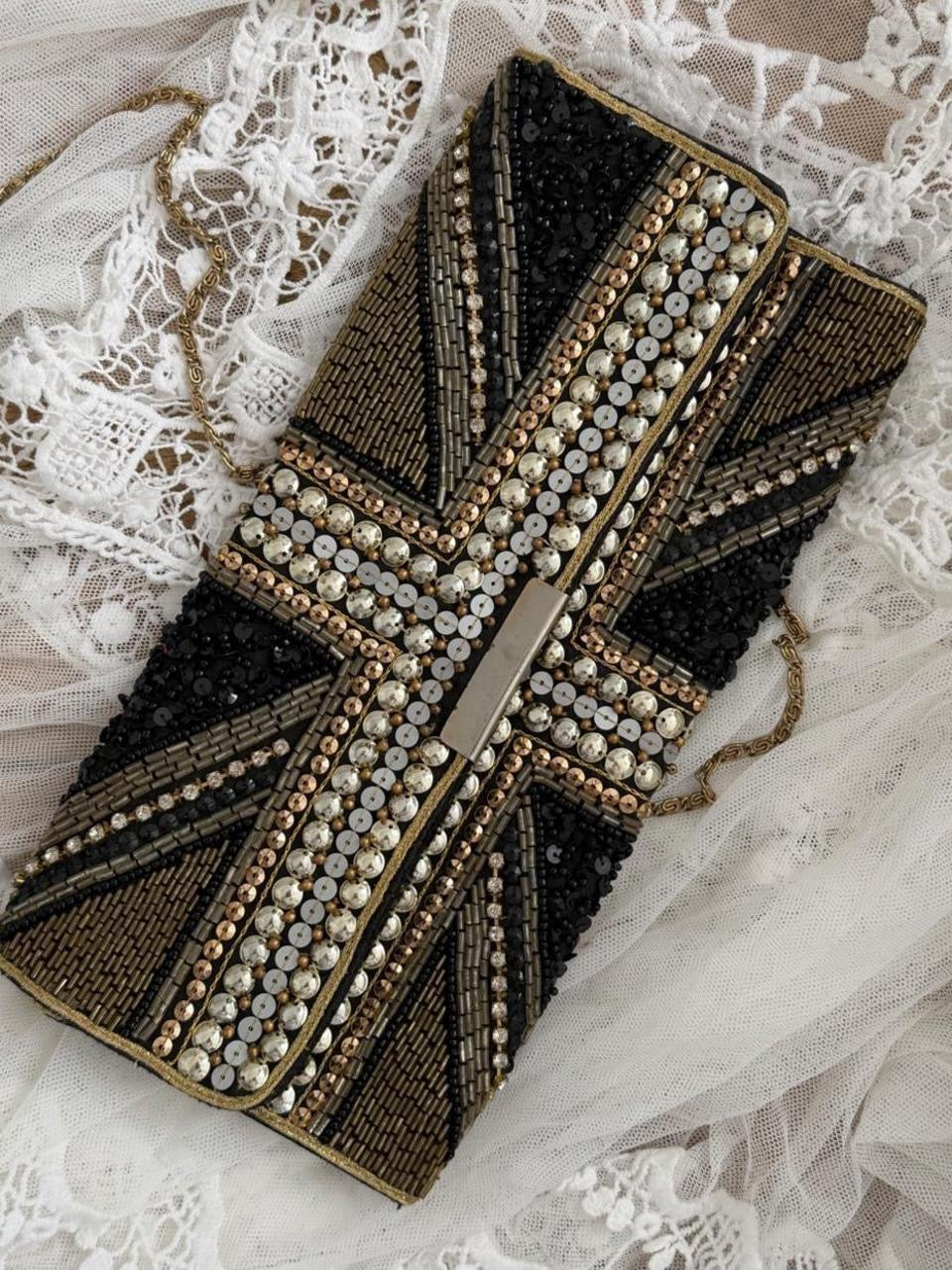 Vintage 2000’s Union Jack flag black and gold sequin purse