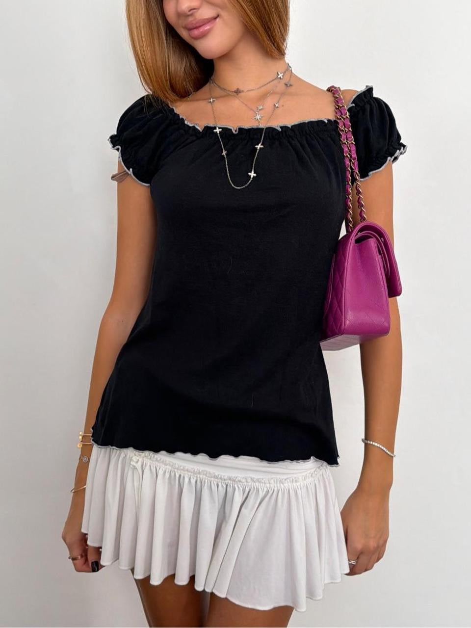 Vintage 00’s black ruffle top