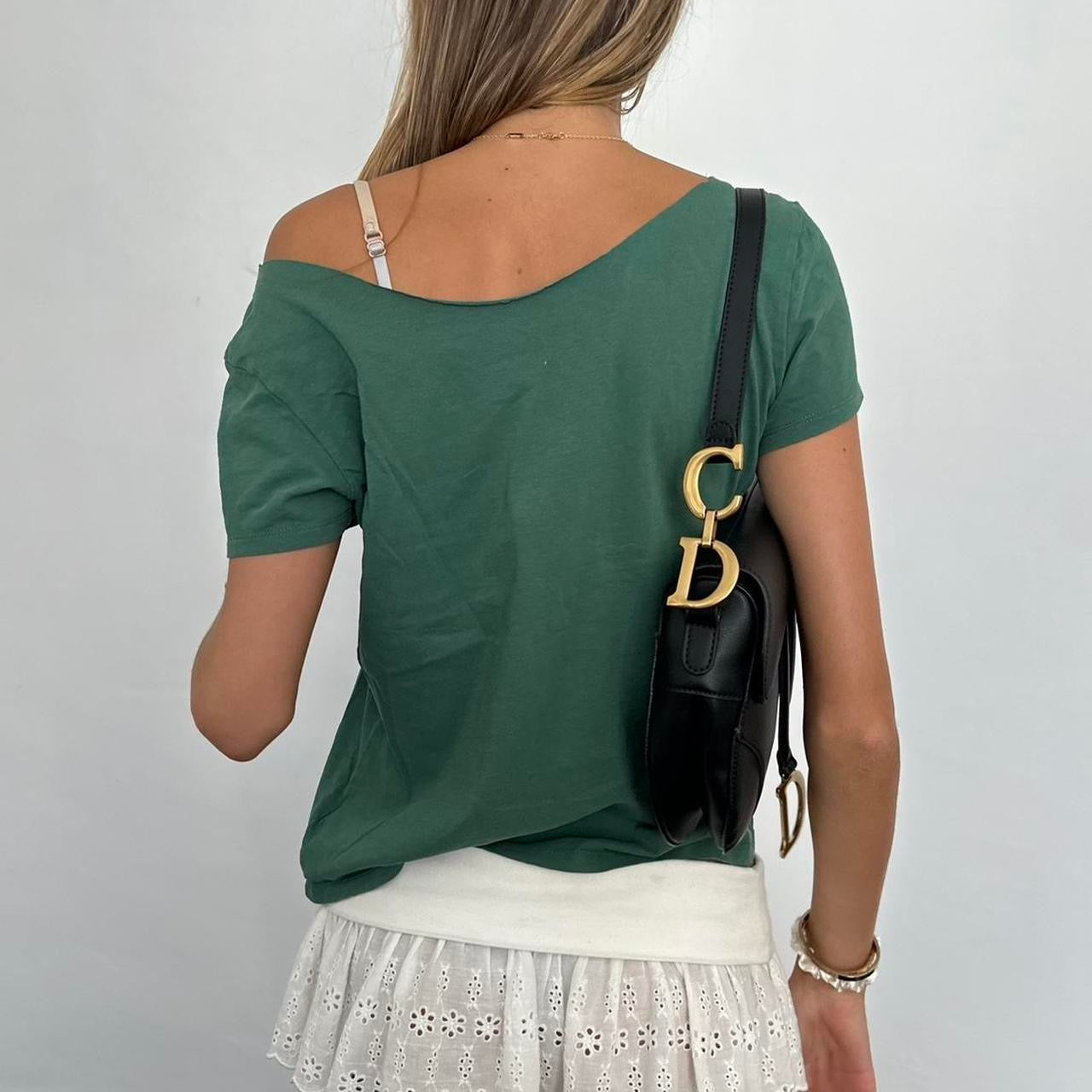 Vintage green sporty off shoulder top ⭐️