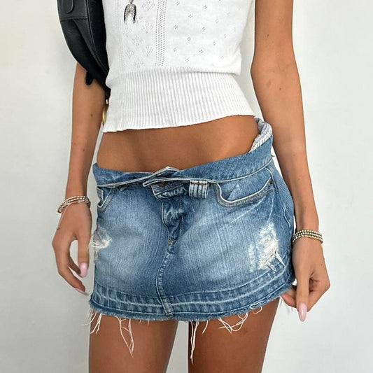 Vintage 2000’s blue denim mini skirt
