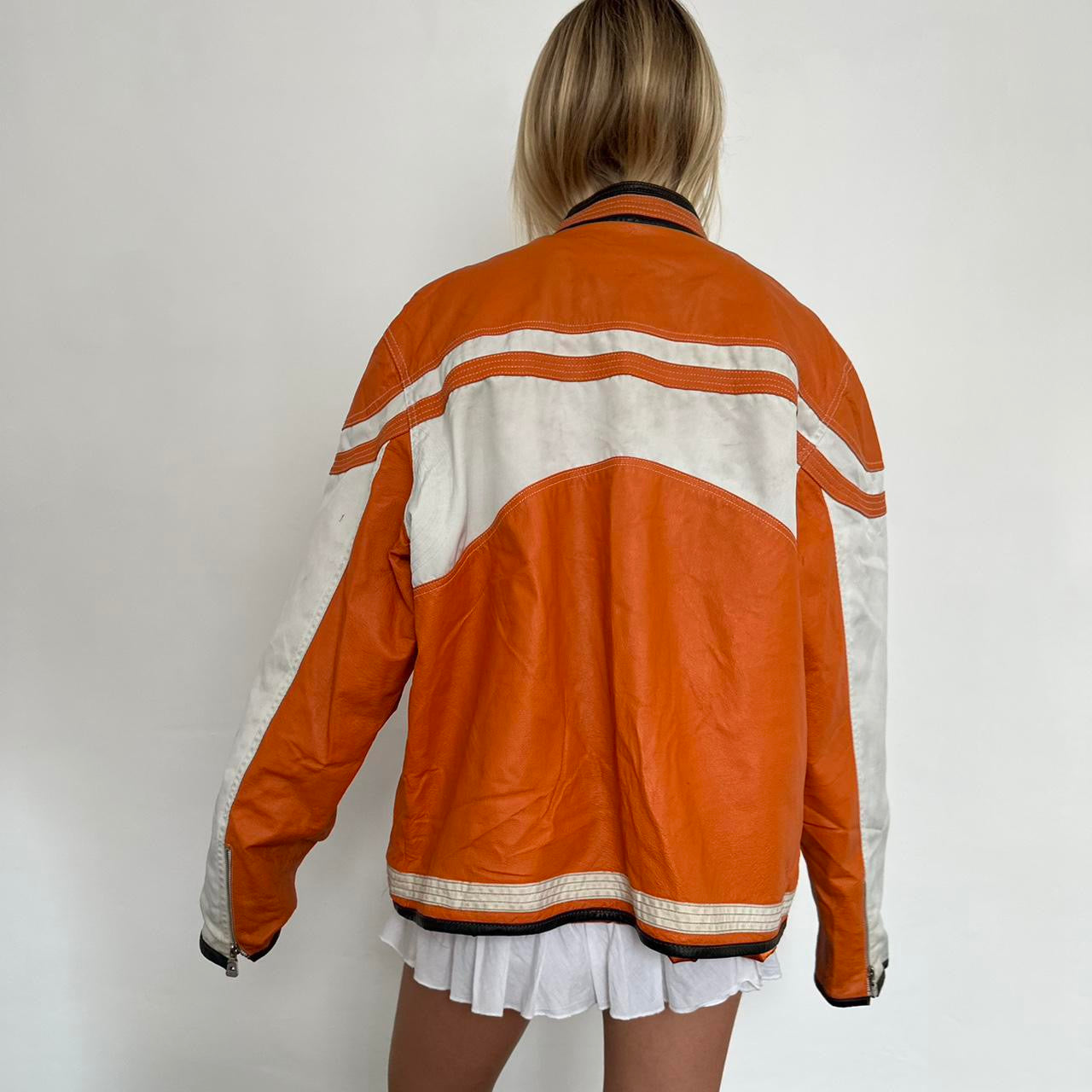 Vintage 90s orange genuine leather jacket 🧡