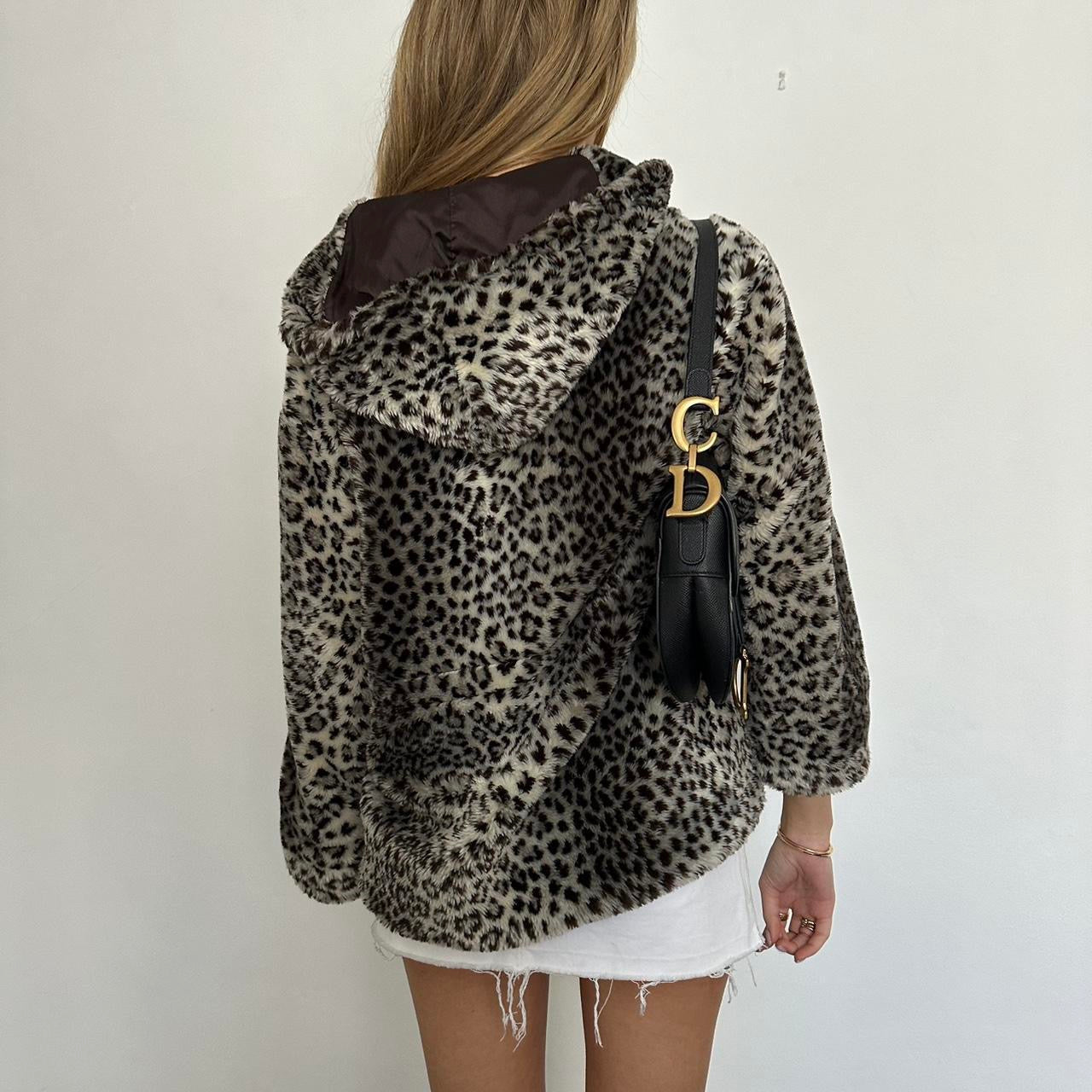 Vintage 2000’s cheetah print faux fur jacket