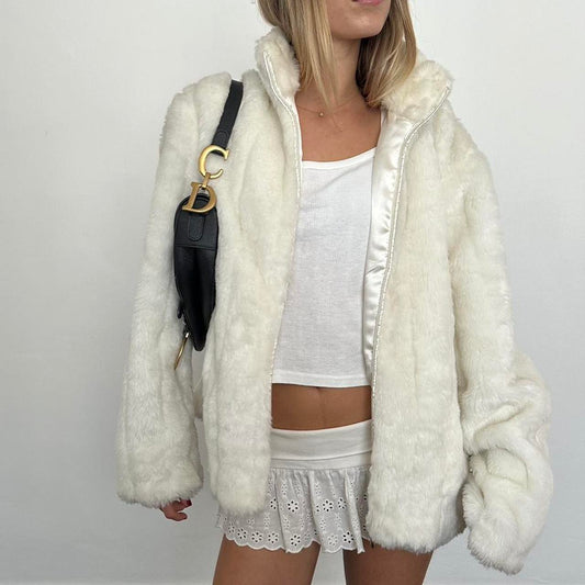 Vintage 2000’s white faux fur jacket