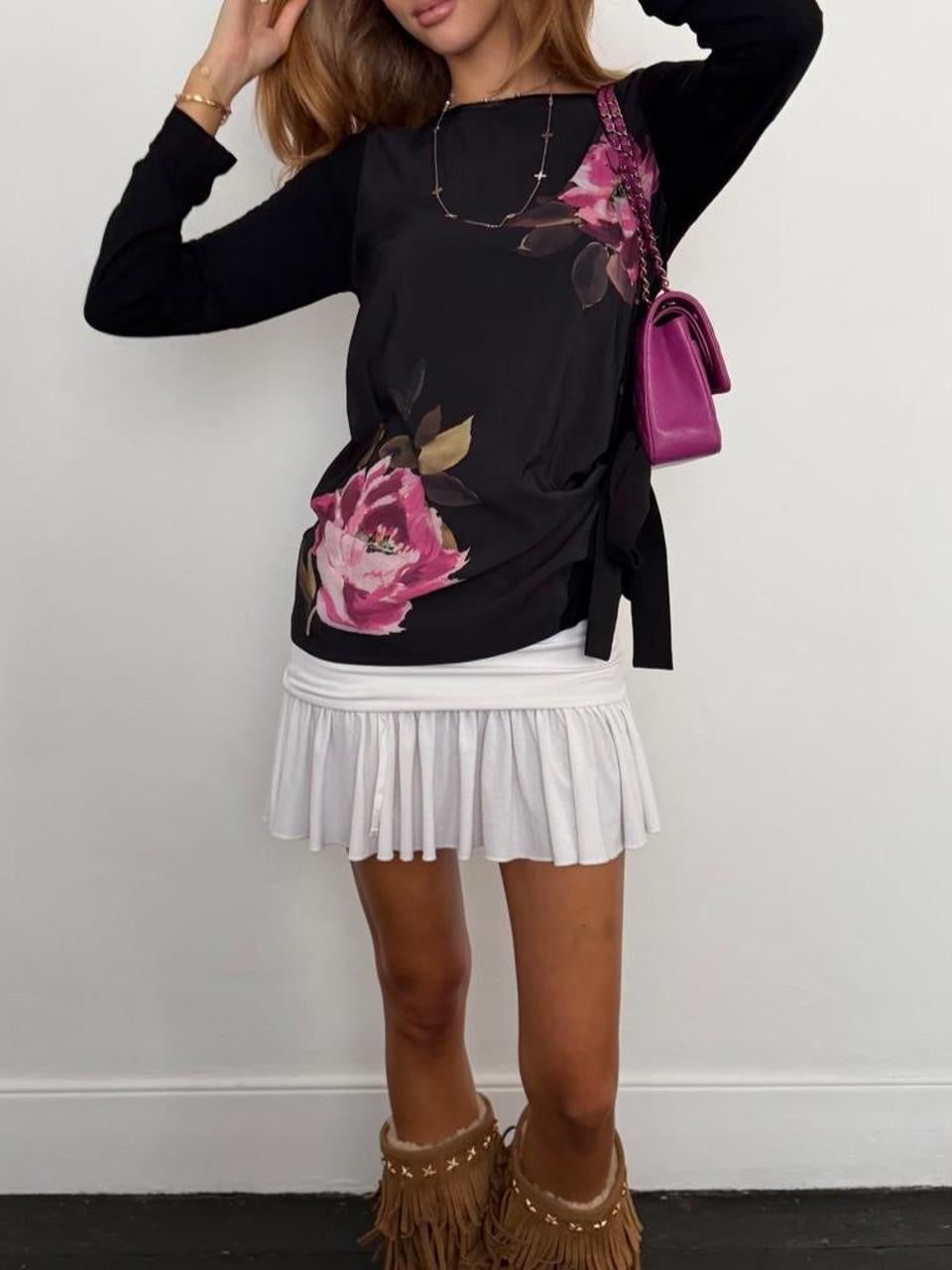 Vintage 00’s flower black long sleeve top