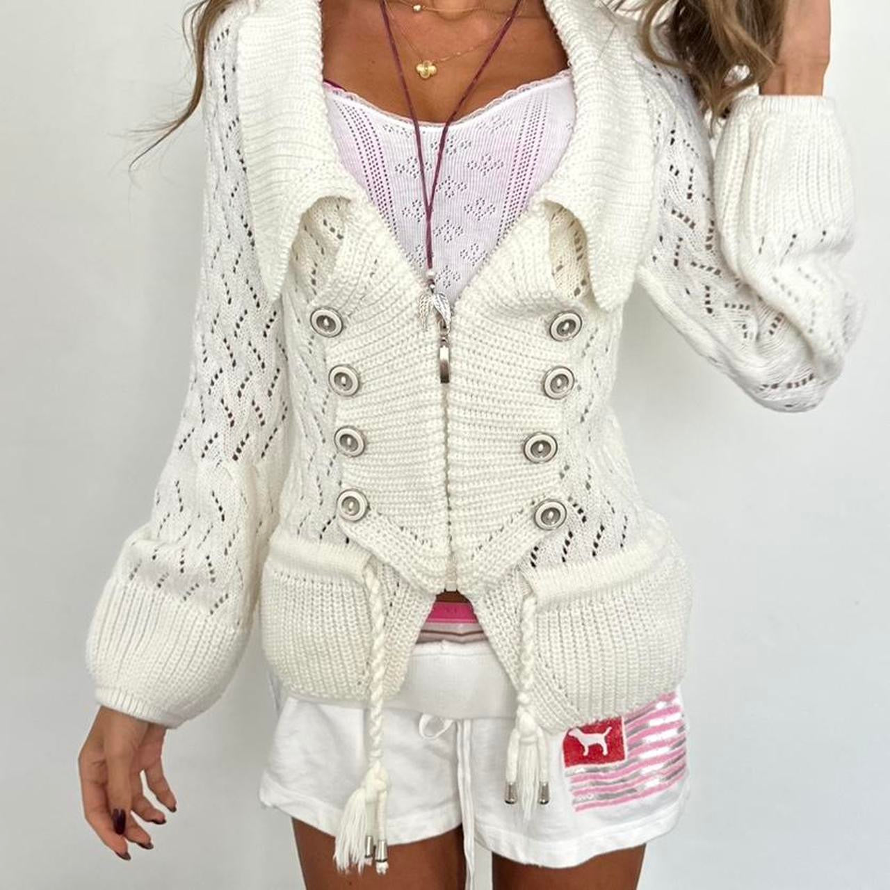 Vintage 90’s knitted white cardigan sweater