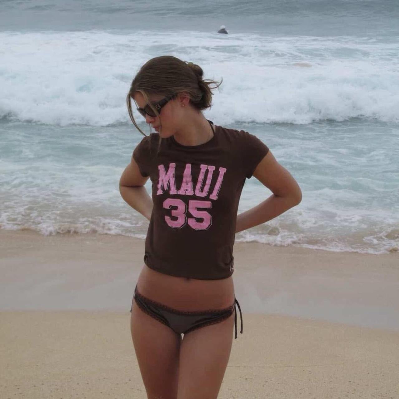 Vintage 90’s Maui brown baby tee