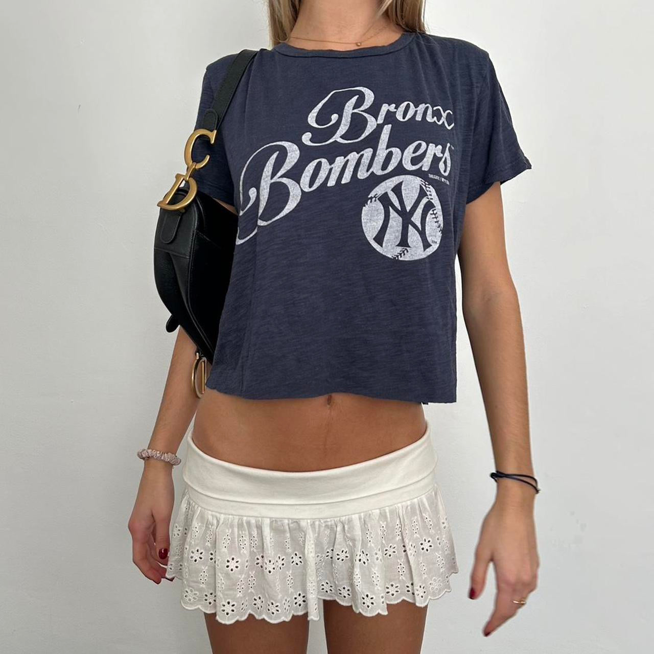 Vintage 2000’s Yankees baby tee