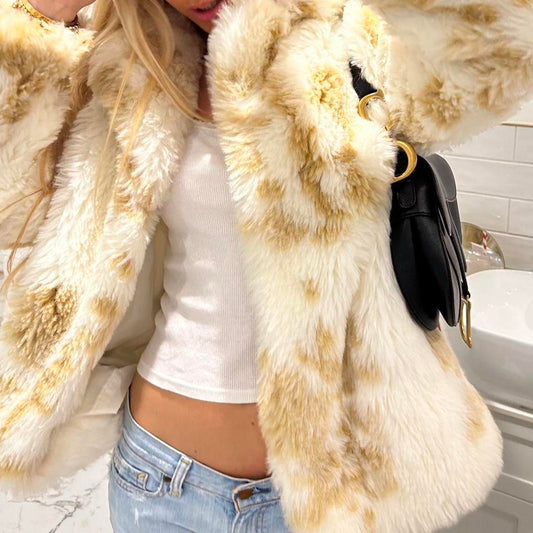 Vintage 2000’s faux fur leopard jacket