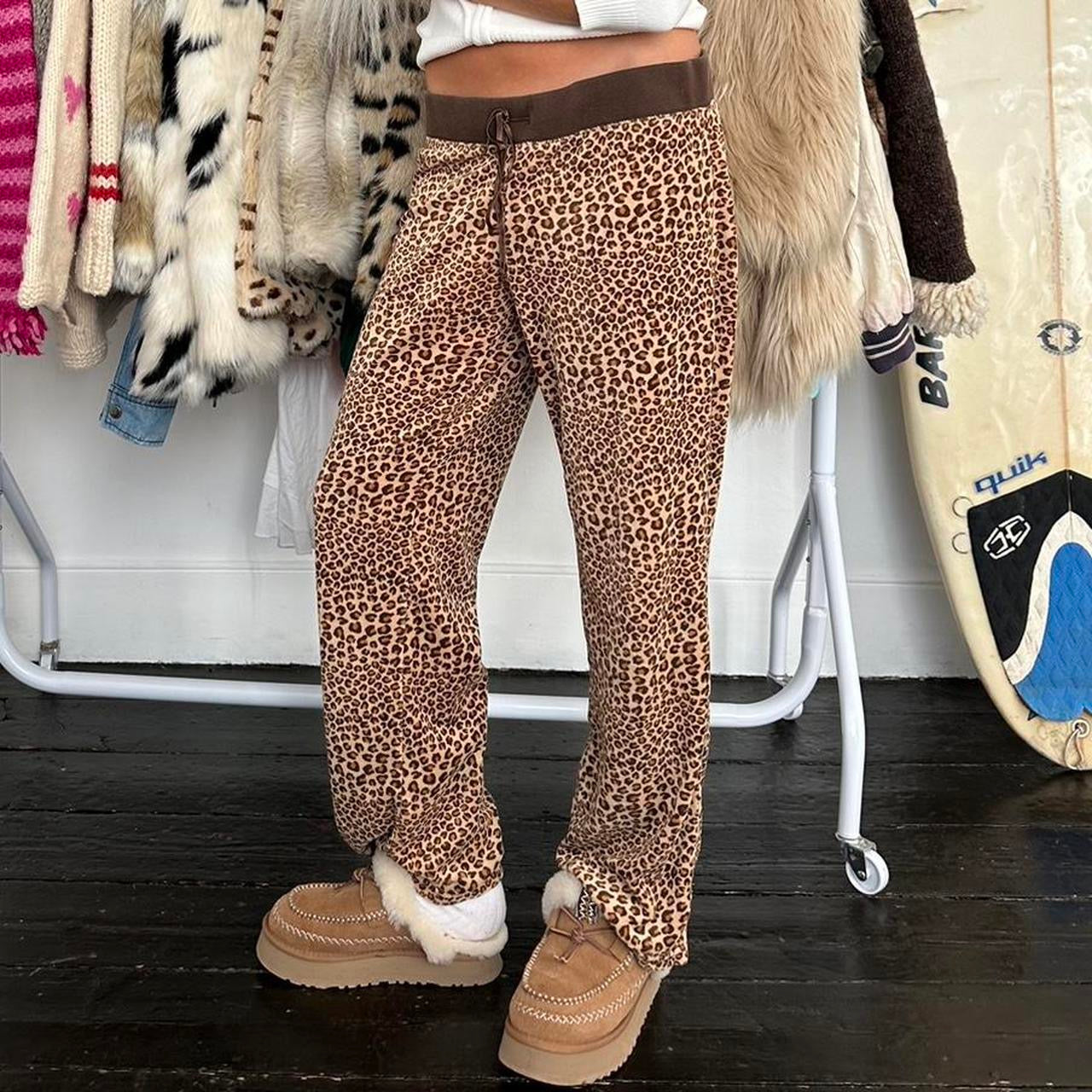 Vintage 90’s cheetah print sweatpants