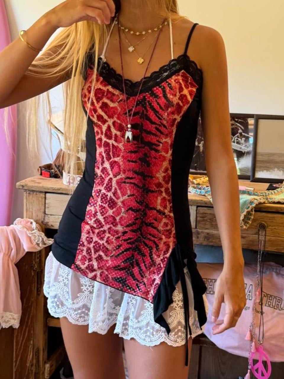 Vintage 00’s snake print contrast top