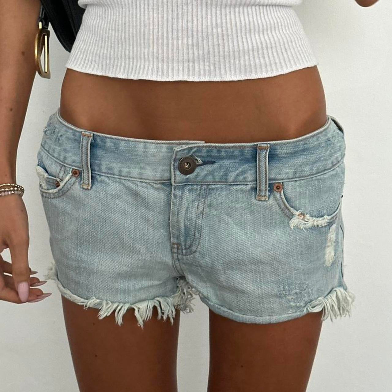 Vintage 2000’s blue denim shorts