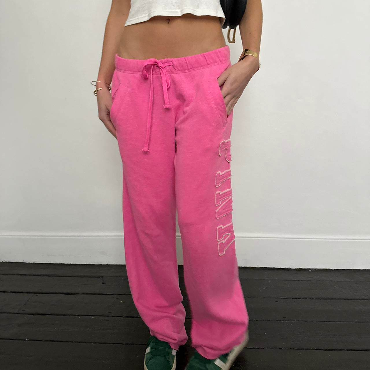 Vintage 2000’s Victorias Secret pink sweatpants