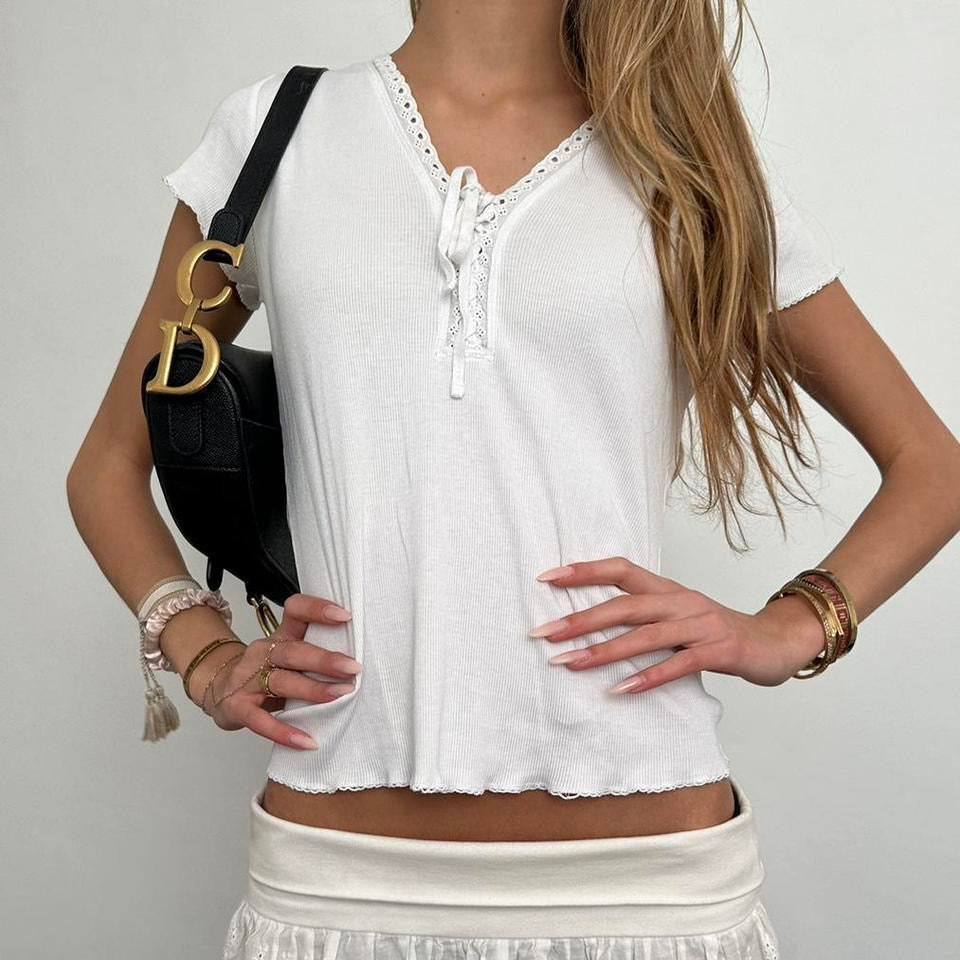 Vintage 2000’s white classic top