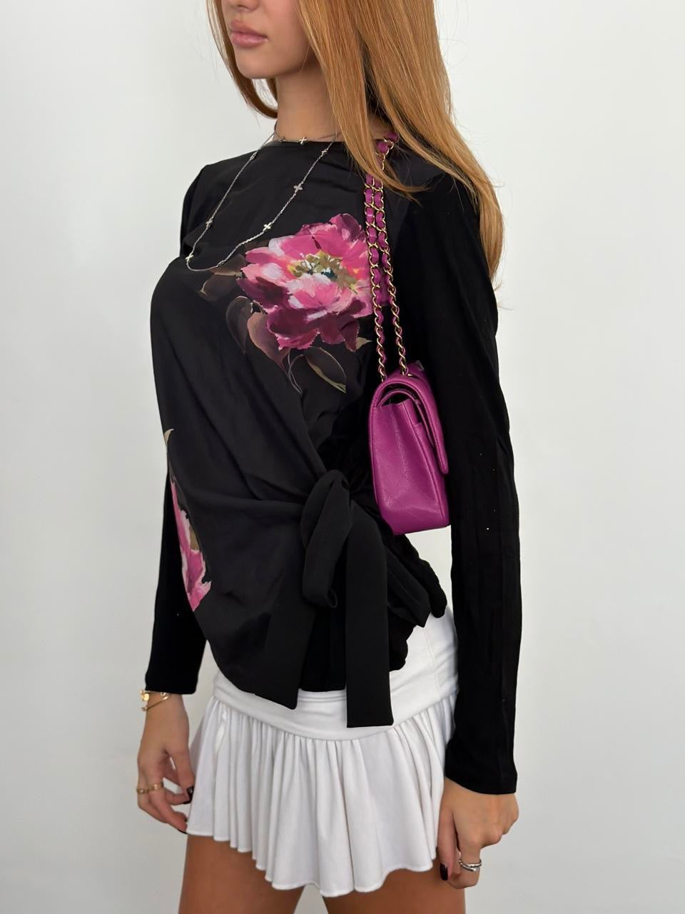 Vintage 00’s flower black long sleeve top