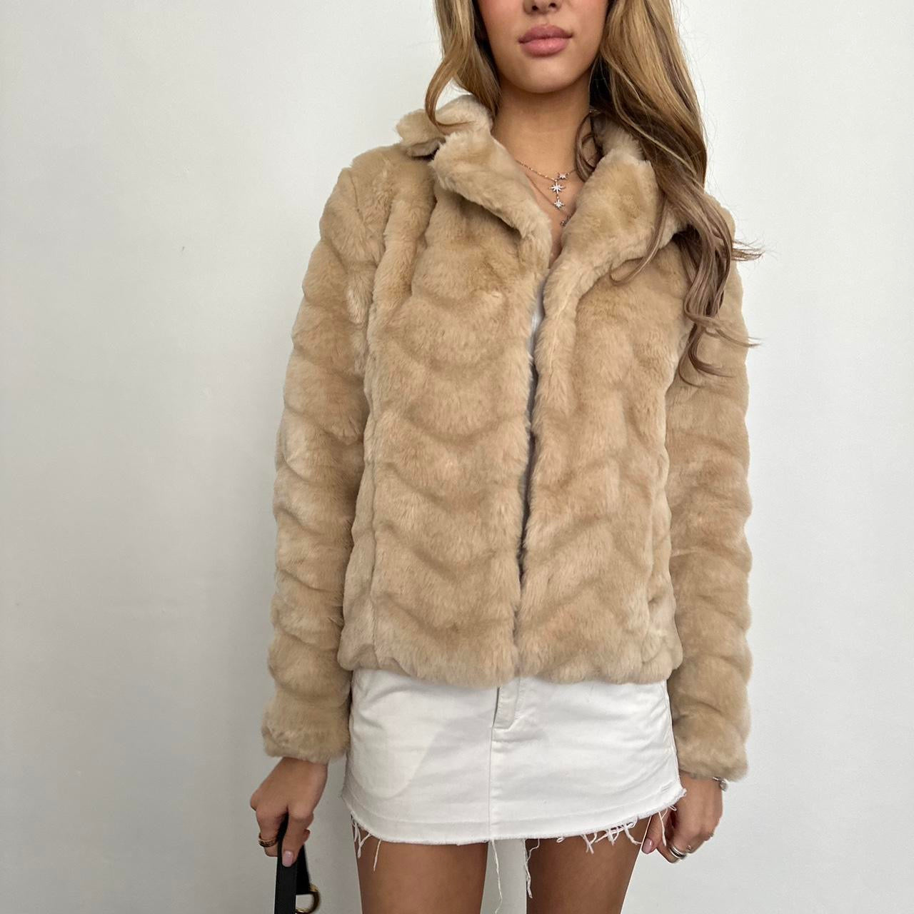 Vintage 2000’s tan faux fur jacket