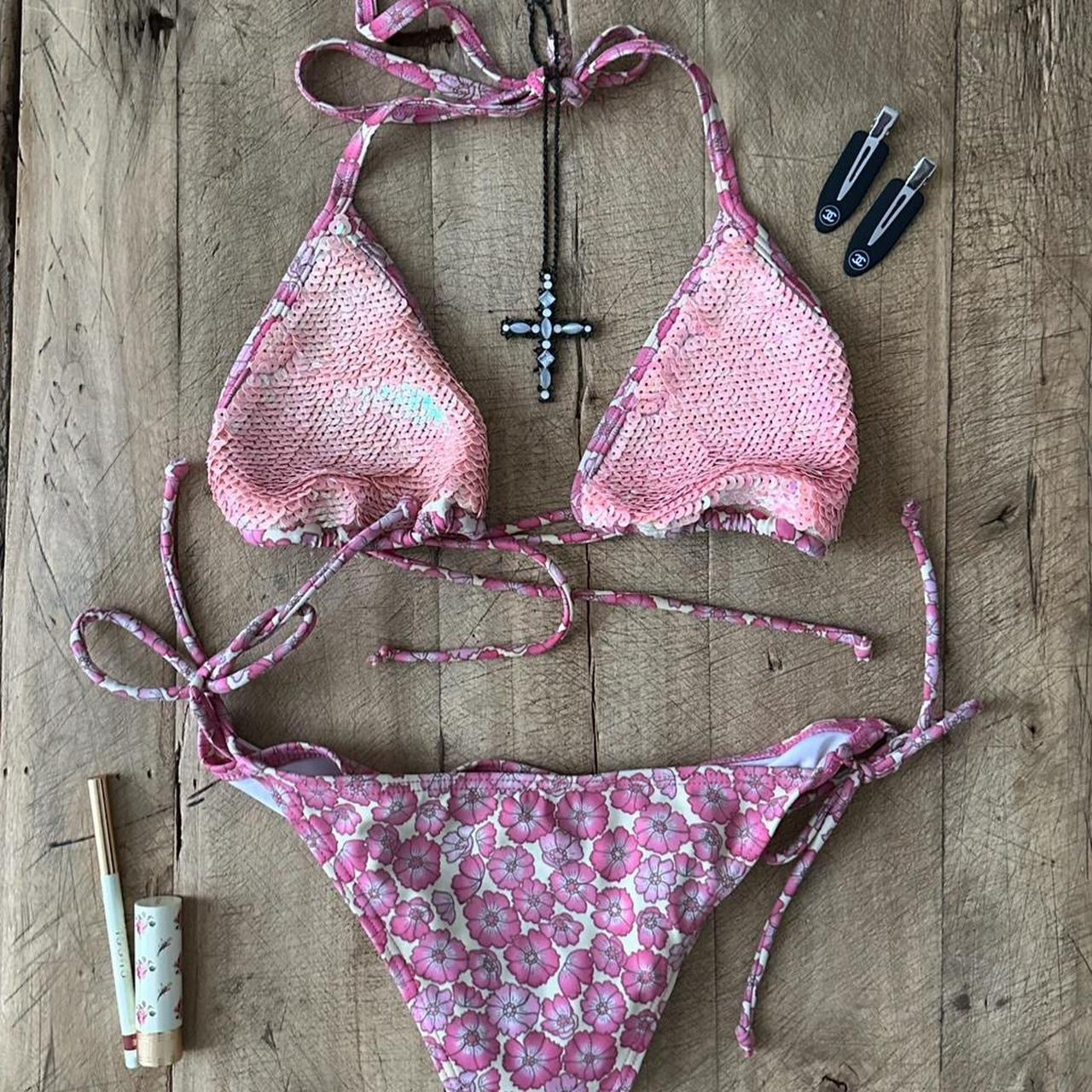 Vintage Victoria’s Secret 90’s pink floral pattern bikini
