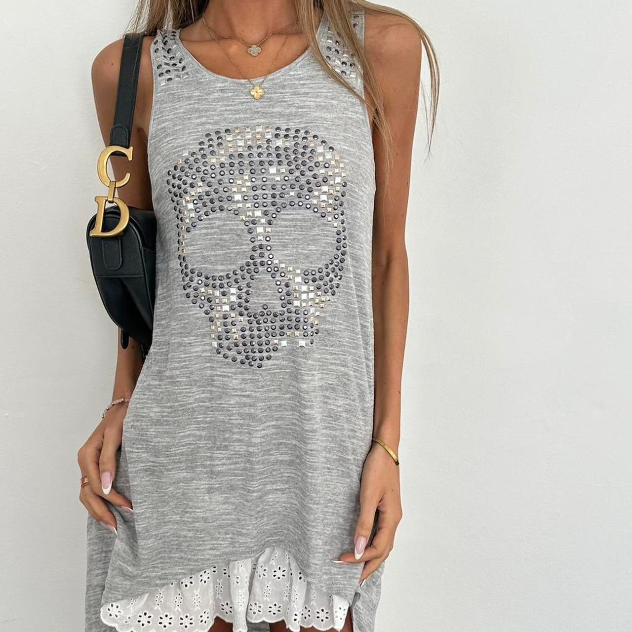 Vintage 00s grey studded skull top