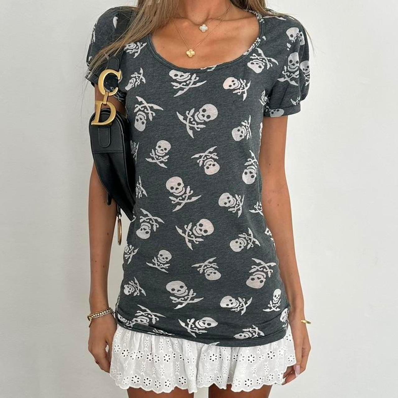 Vintage 00s grey scull and crossbones pattern top