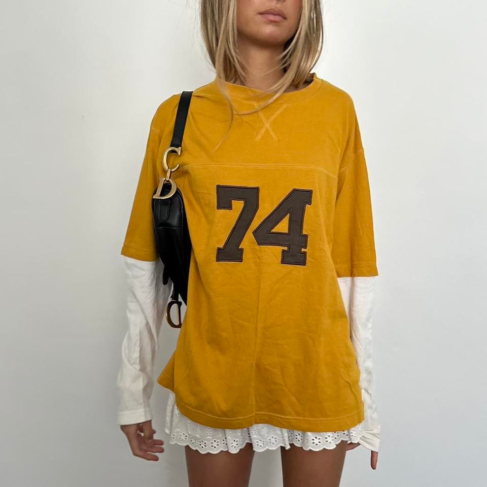 Vintage 90’s double layered graphic long sleeves tee