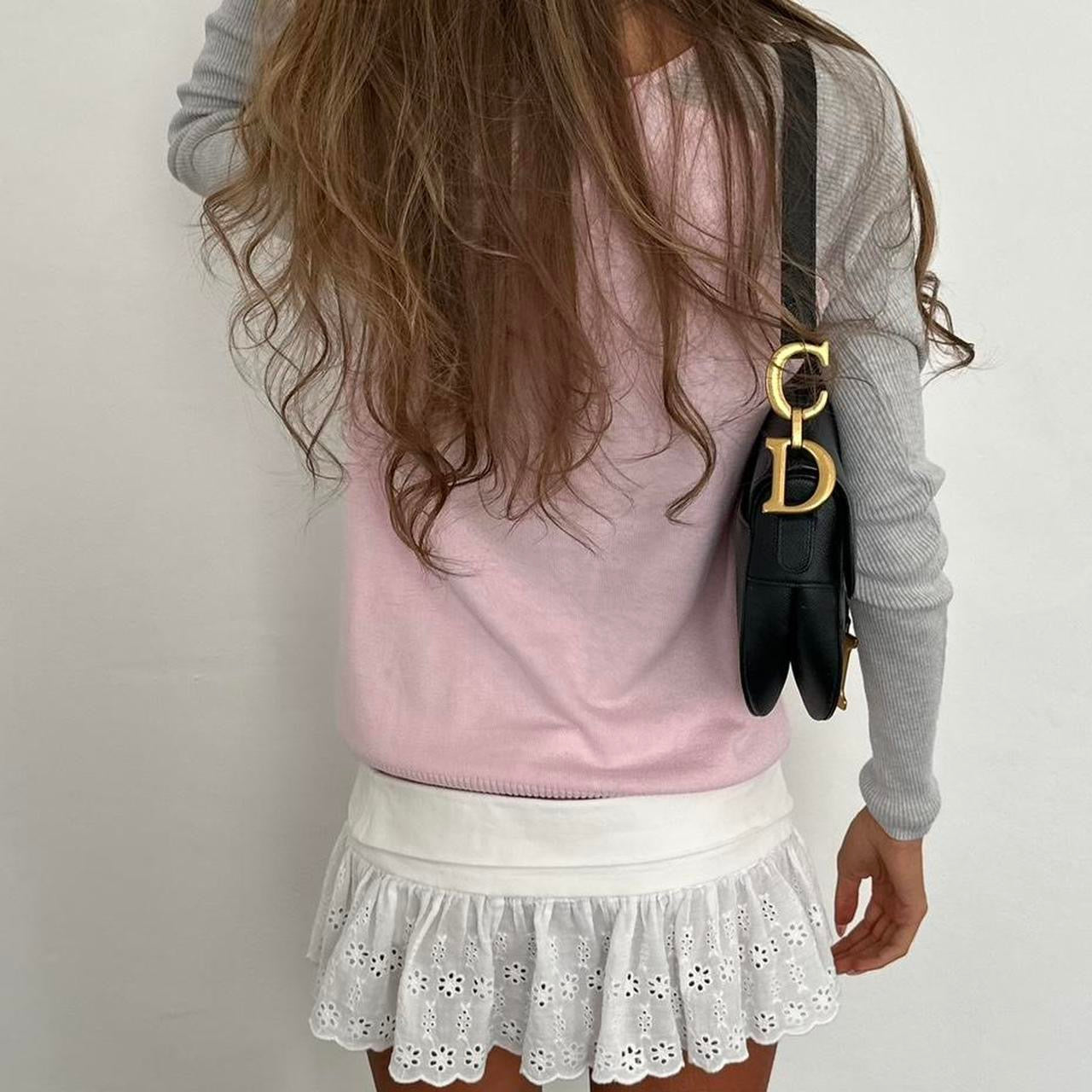 Vintage 2000’s grey and pink sweater