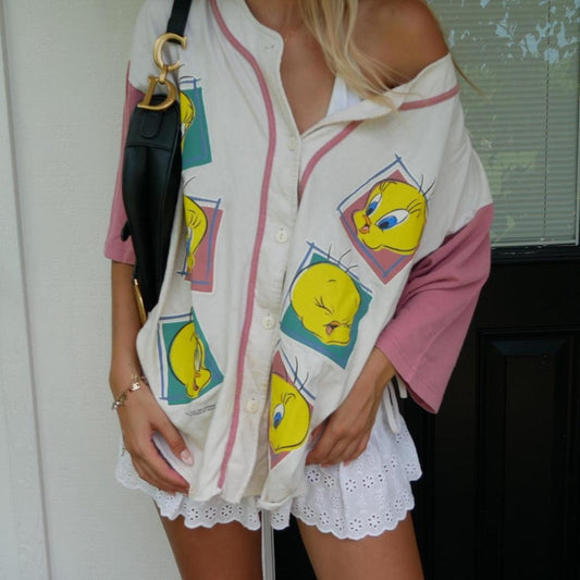 Vintage 2000’s Looney Tunes jersey