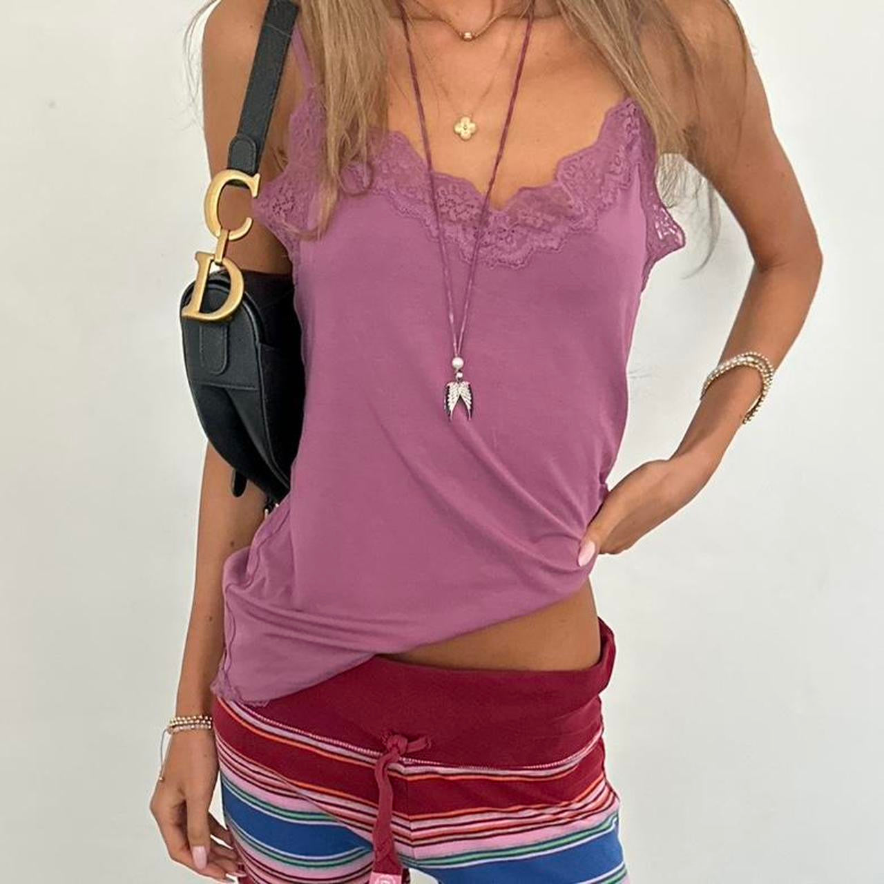 Vintage 2000’s purple lace cami top