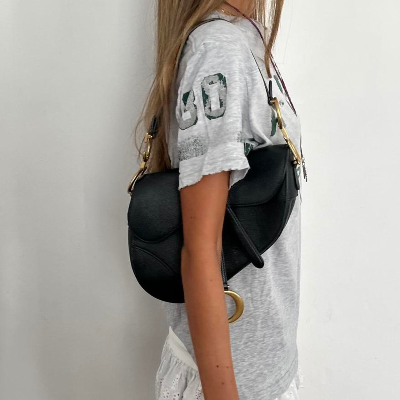 Vintage 2000’s Abercrombie & Fitch tee