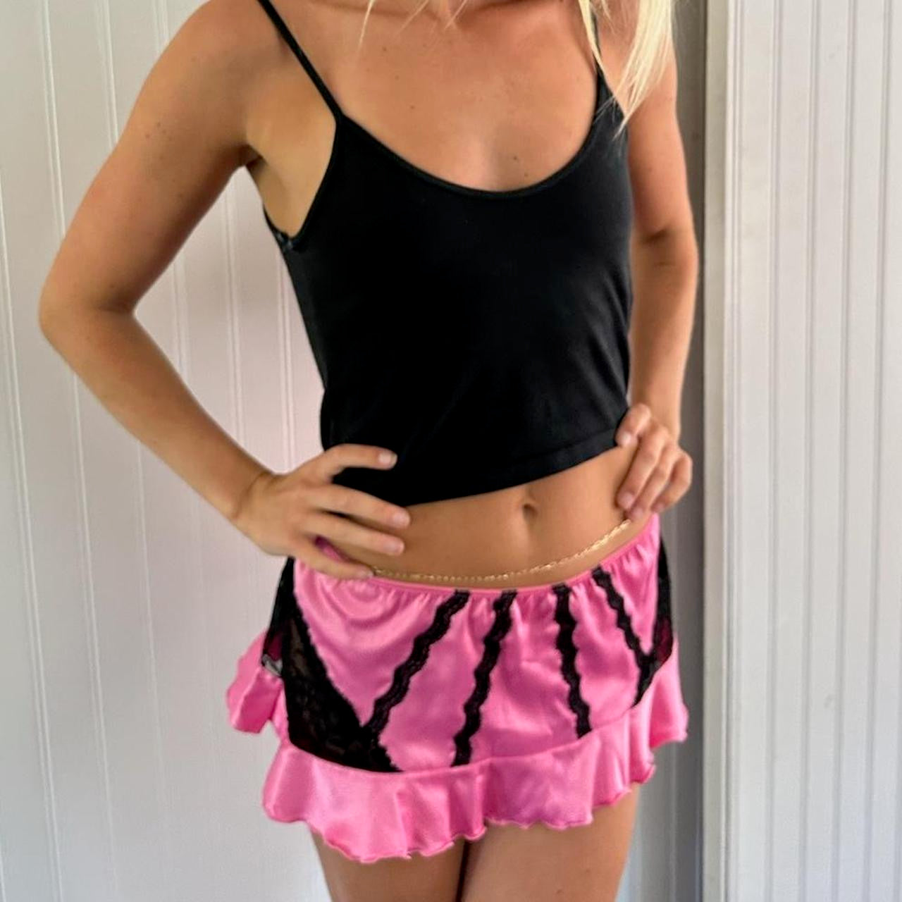 Vintage 90’s pink mini skirt