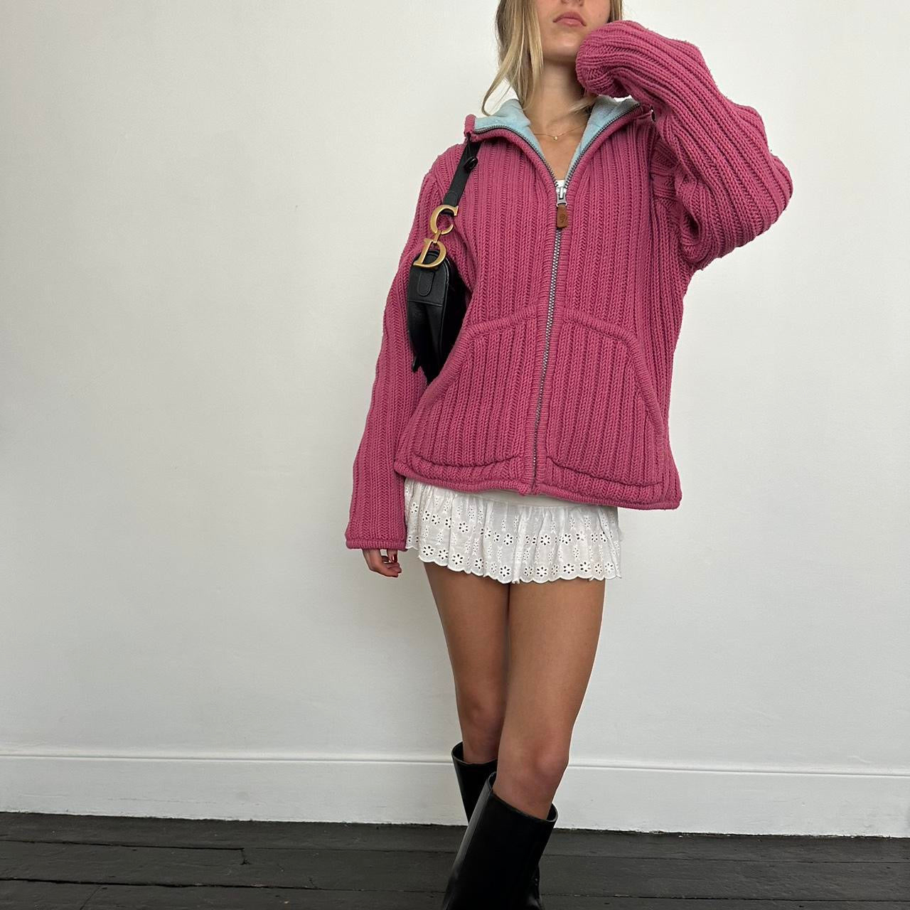 Vintage 2000’s pink knitted hooded zip up