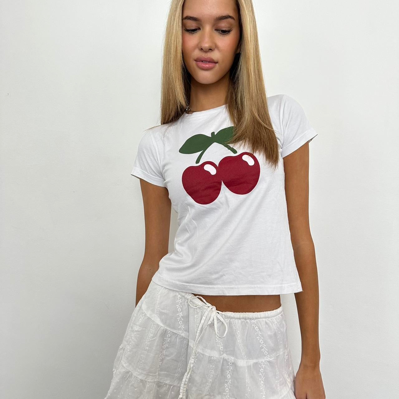 Vintage white 🍒 baby tee