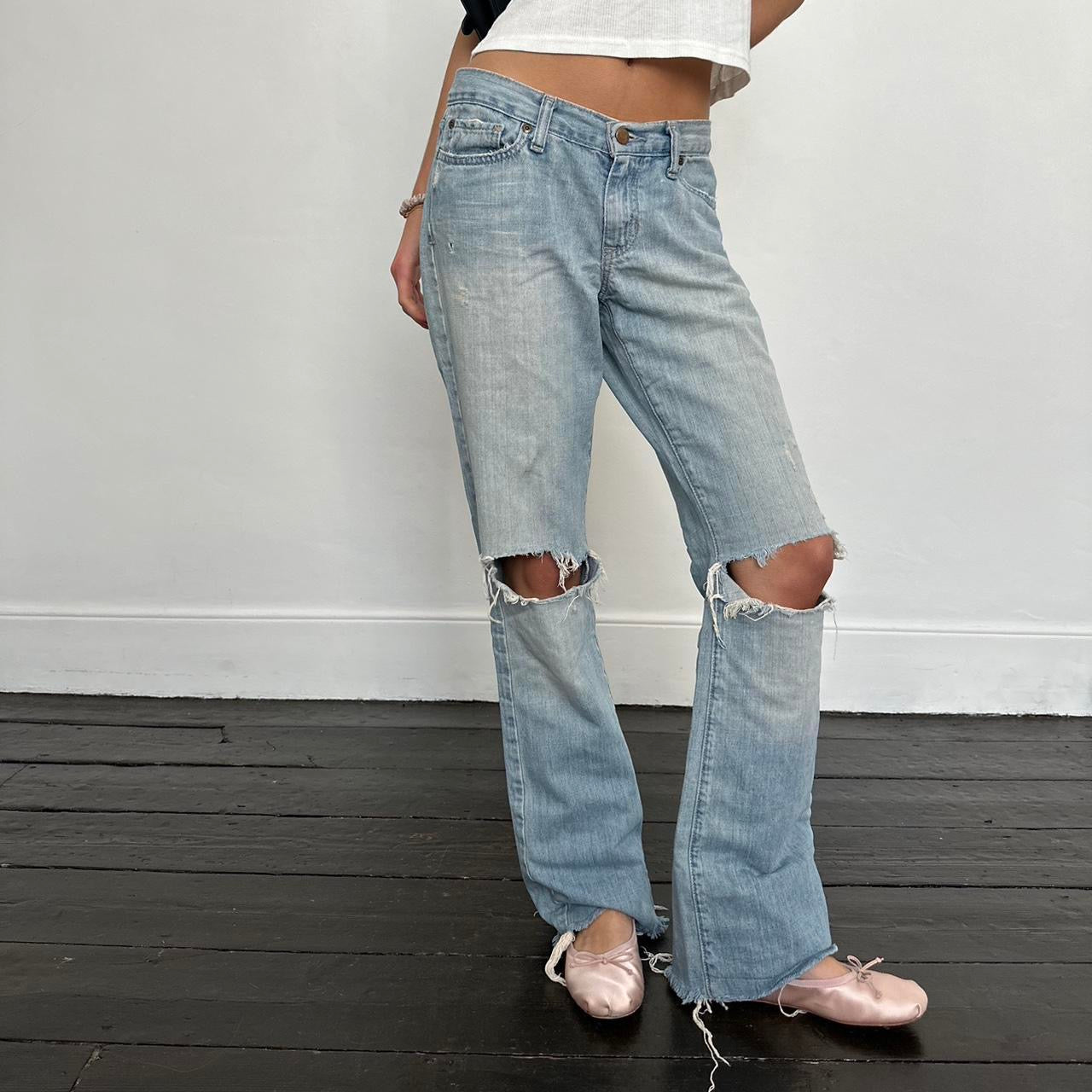 Vintage 2000’s Abercrombie and Fitch blue distressed ripped jeans