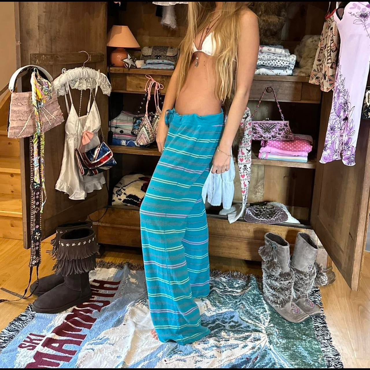 Vintage 2000’s soft striped turquoise sweatpants
