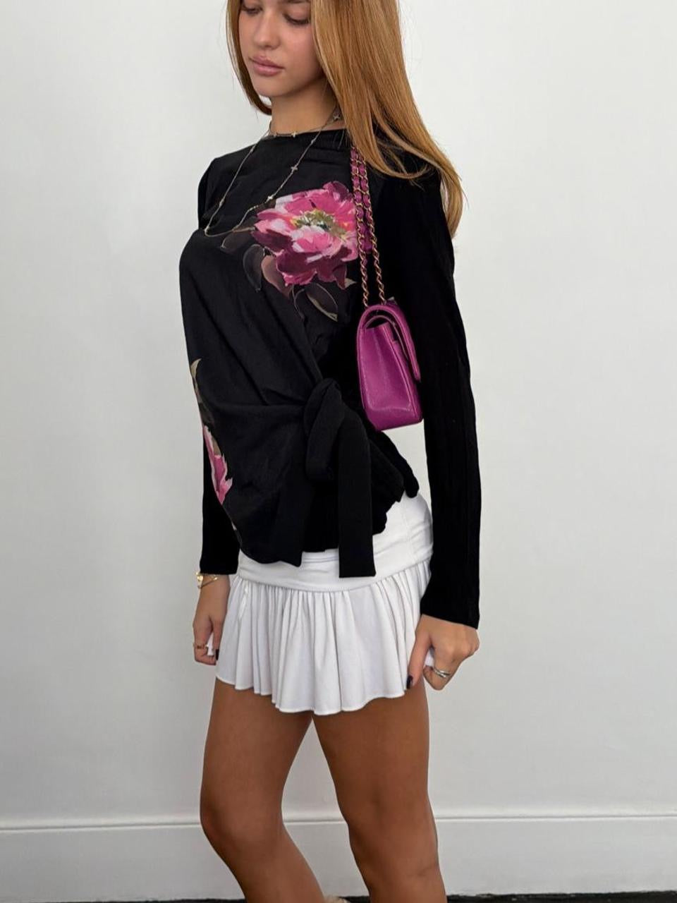 Vintage 00’s flower black long sleeve top