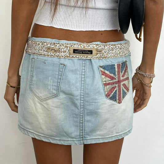 Vintage 00’s British flag patch denim skirt