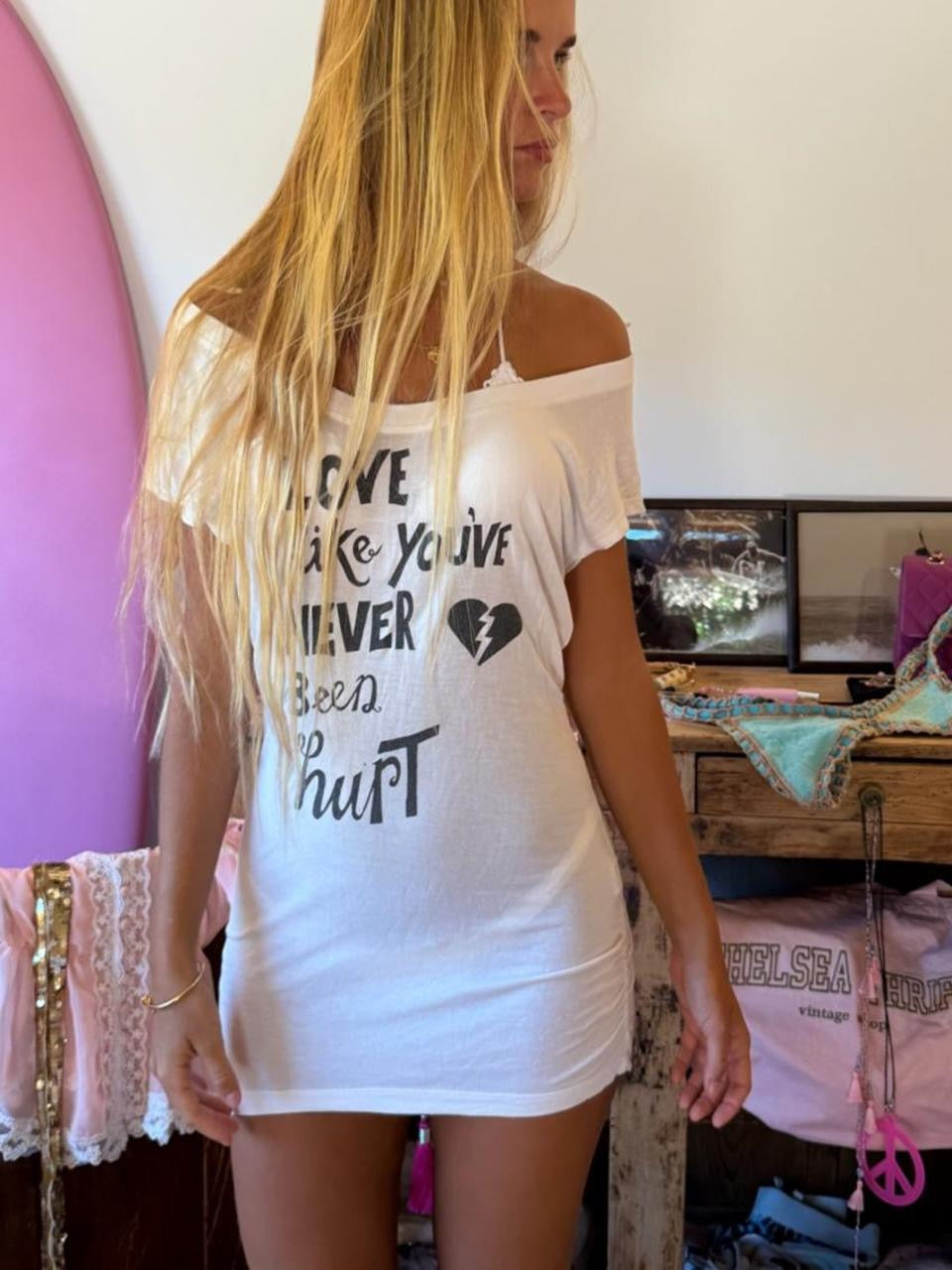Vintage 00’s white t-shirt mini dress