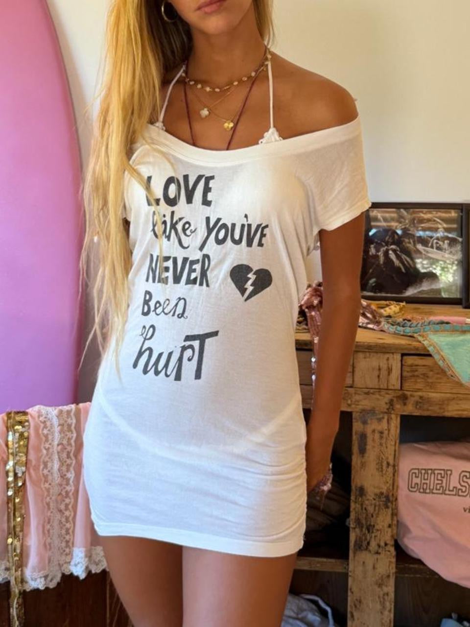 Vintage 00’s white t-shirt mini dress