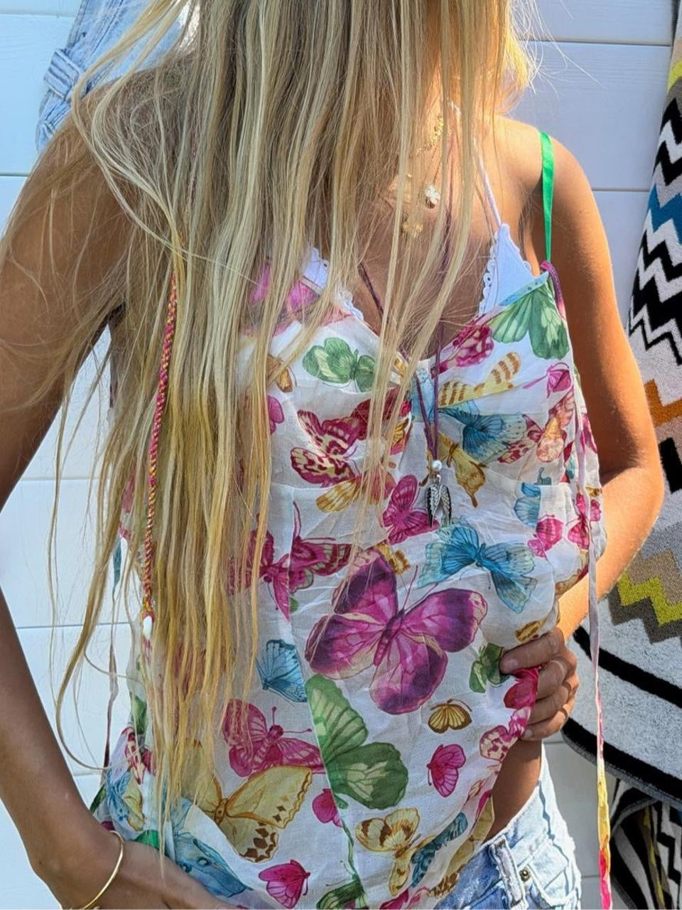 Vintage 00’s butterfly top