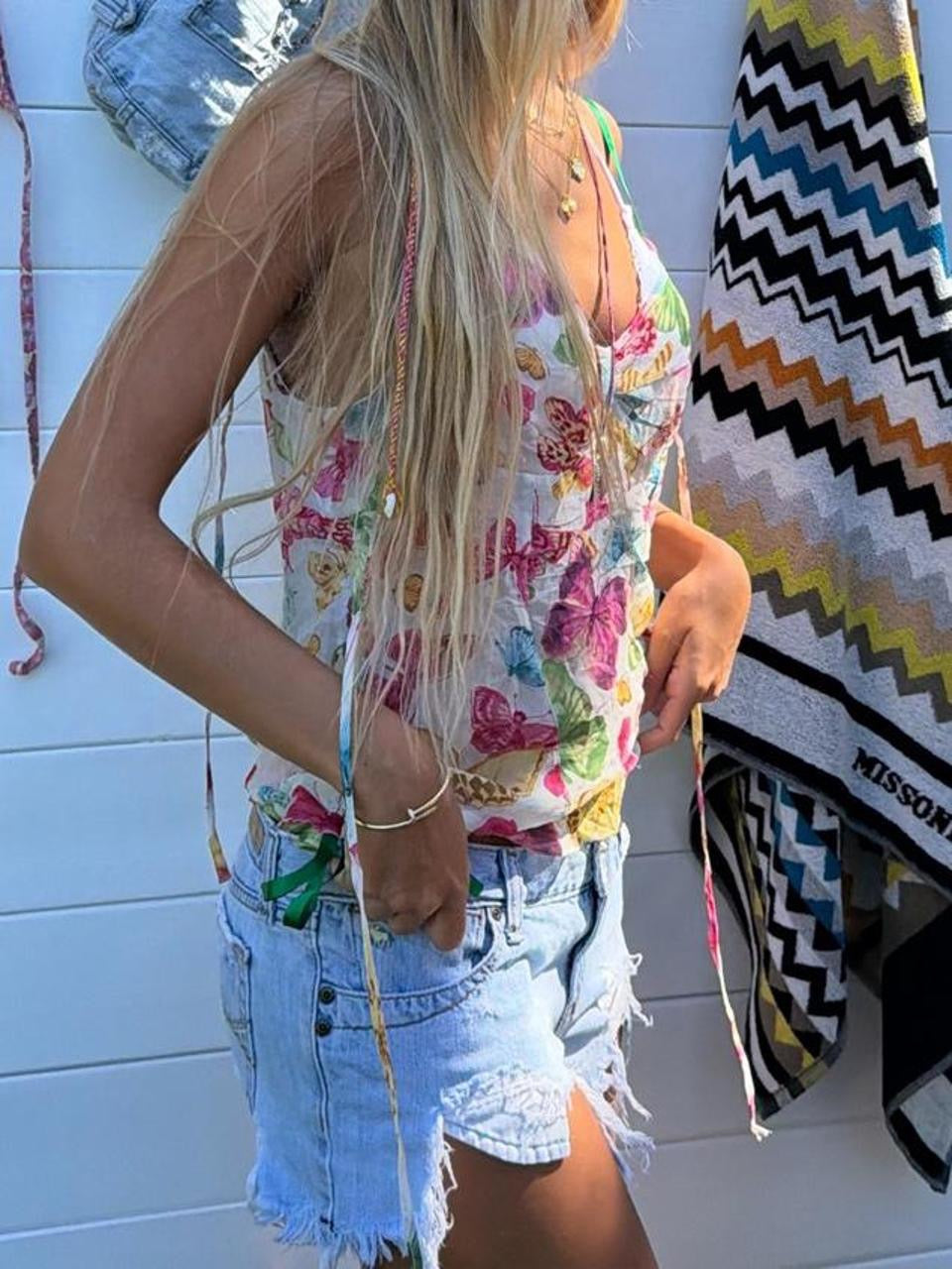 Vintage 00’s butterfly top