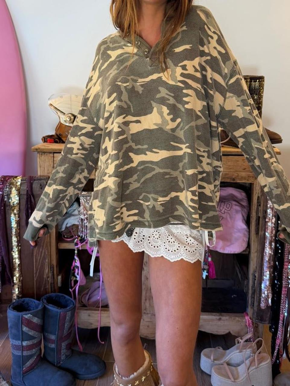 Vintage 00’s camouflage long sleeve top