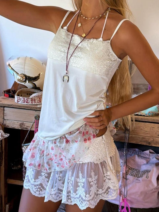Vintage 00’s white lace trim cami top