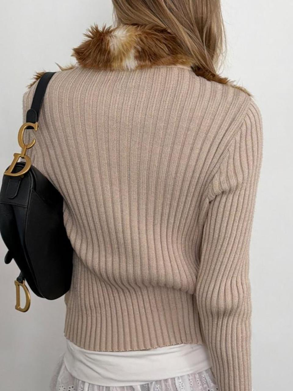 Vintage 00’s faux fur ribbed zip up cardigan